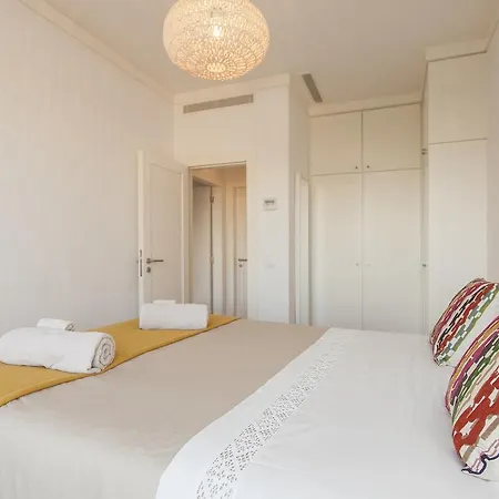 Apartmán Cosy With Pool And Garage *